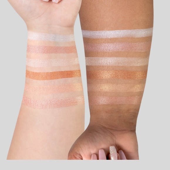 OFRA Cosmetics On The Glow Palette - Picture 4 of 8